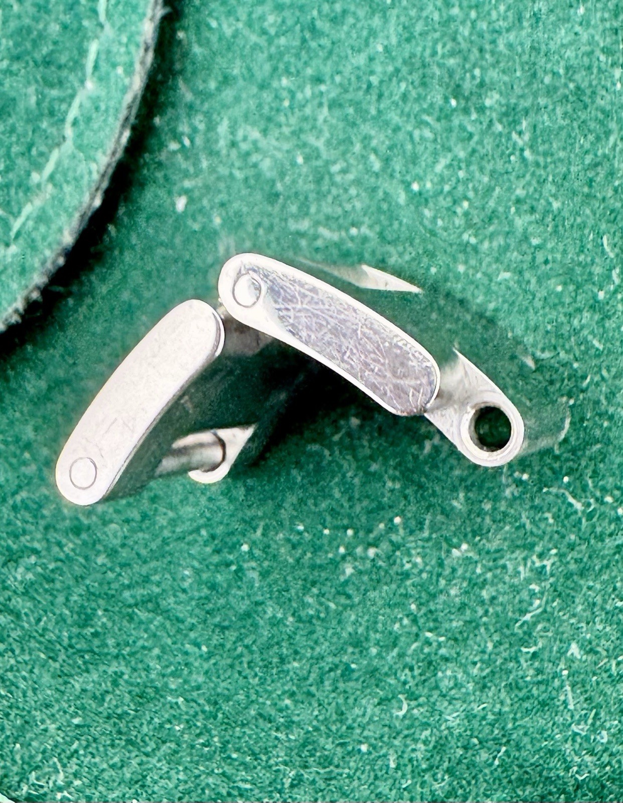 AUTHENTIC ROLEX SOLID MIDSIZE DATE DATEJUST STAIN… - image 3