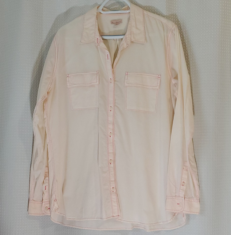Gap Ladies Pink Solid Long Sleeve Button-Up Shirt XL Regular Point Collar