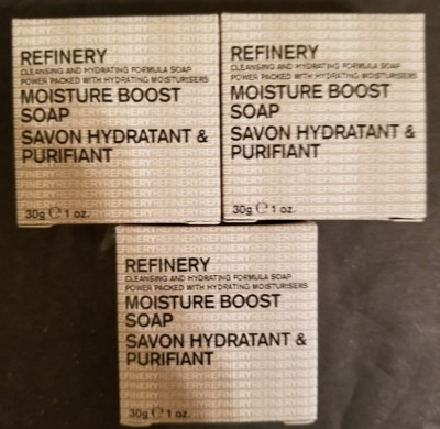 Experience the cleansing and moisturizing benefits of Refinery's Moisture Boost