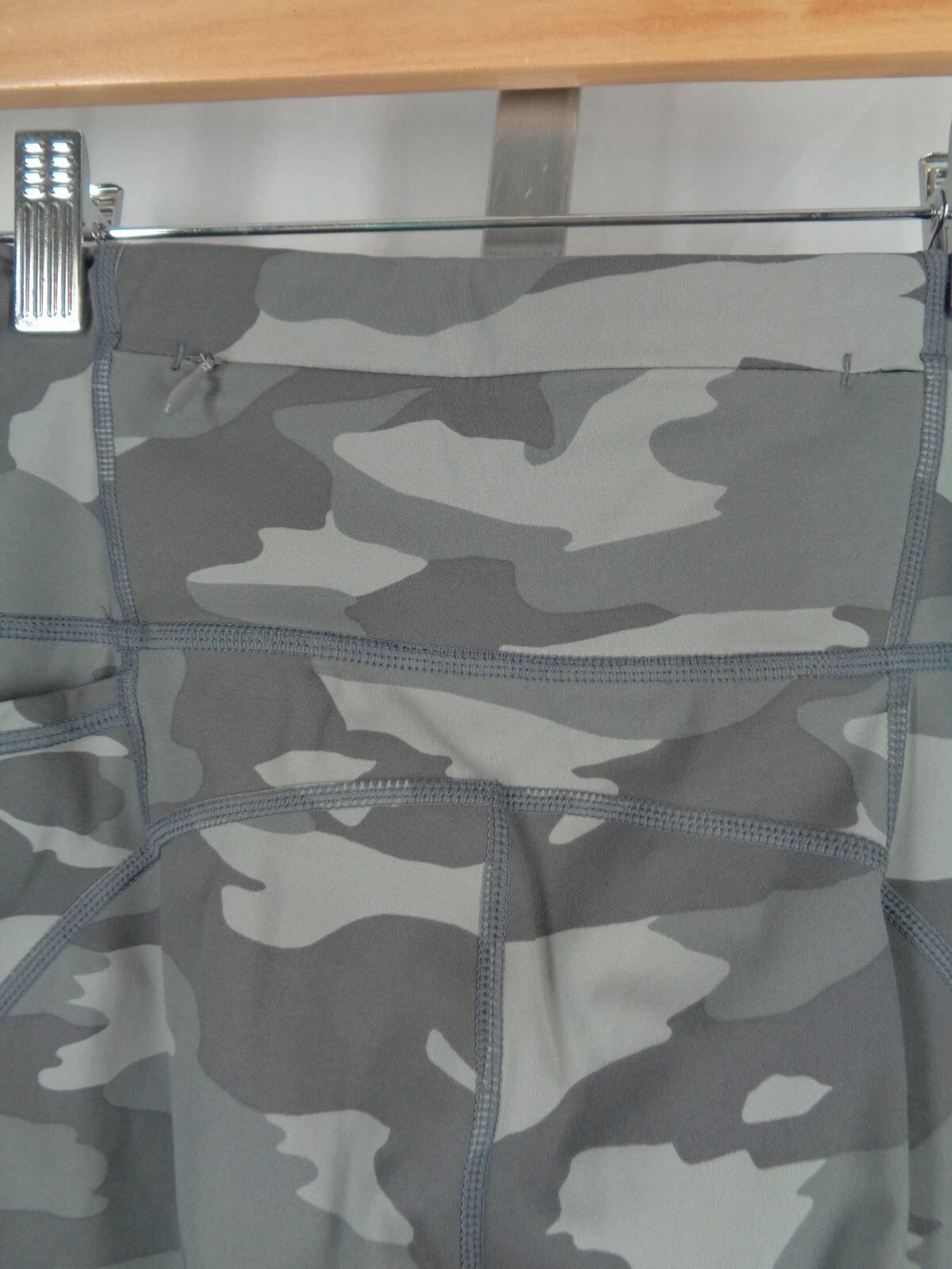 sweaty-betty camo power 7/8 length leggings