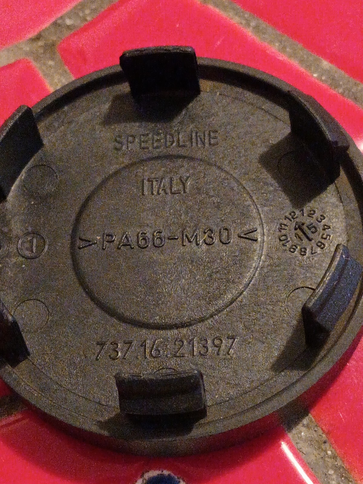 1 - Lamborghini wheel hub cap