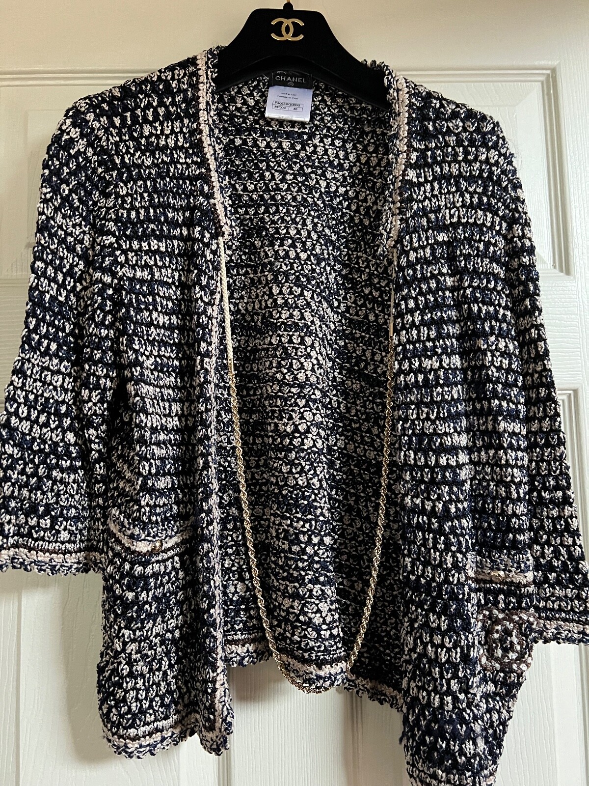 Chanel 11P NEW RARE DARK NAVY  BEIGE Crochet Jacket Gold CC Chain  FR40-FR38