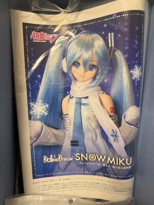 VOLKS Dollfie Dream DD Snow Miku Hatsune Miku Vocaloid Doll Figure