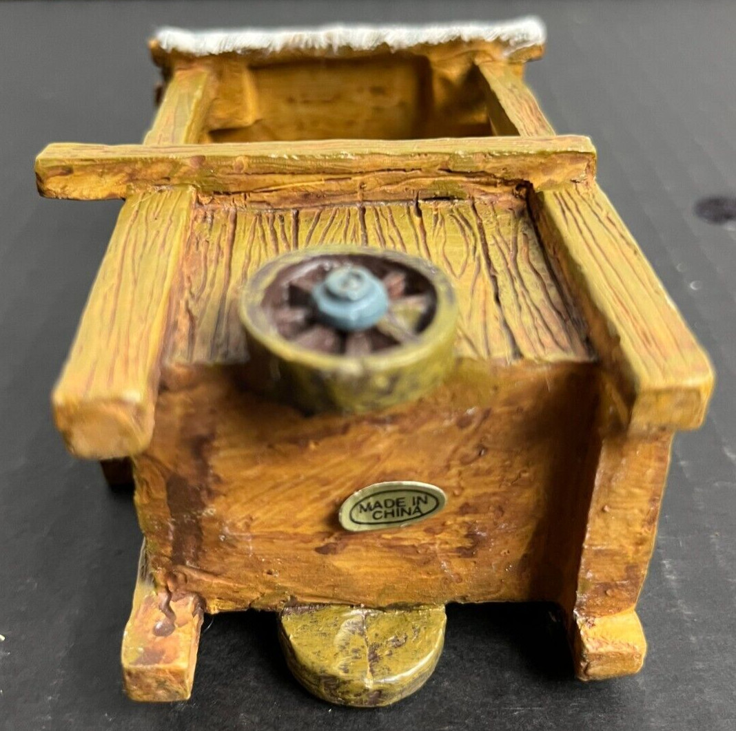 Vintage 1997 Vegetable Stand Cart Village Market Mini Diorama Ornament Roman Inc