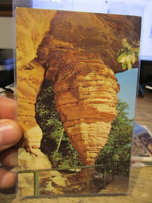 V6 WISCONSIN Old Postcard Dells Hornet's Nest RIver Rock Formation Water Erosion