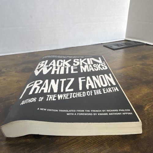 Black Skin, White Masks by Frantz Fanon (2008, Trade Paperback) - Imagen 2 de 4