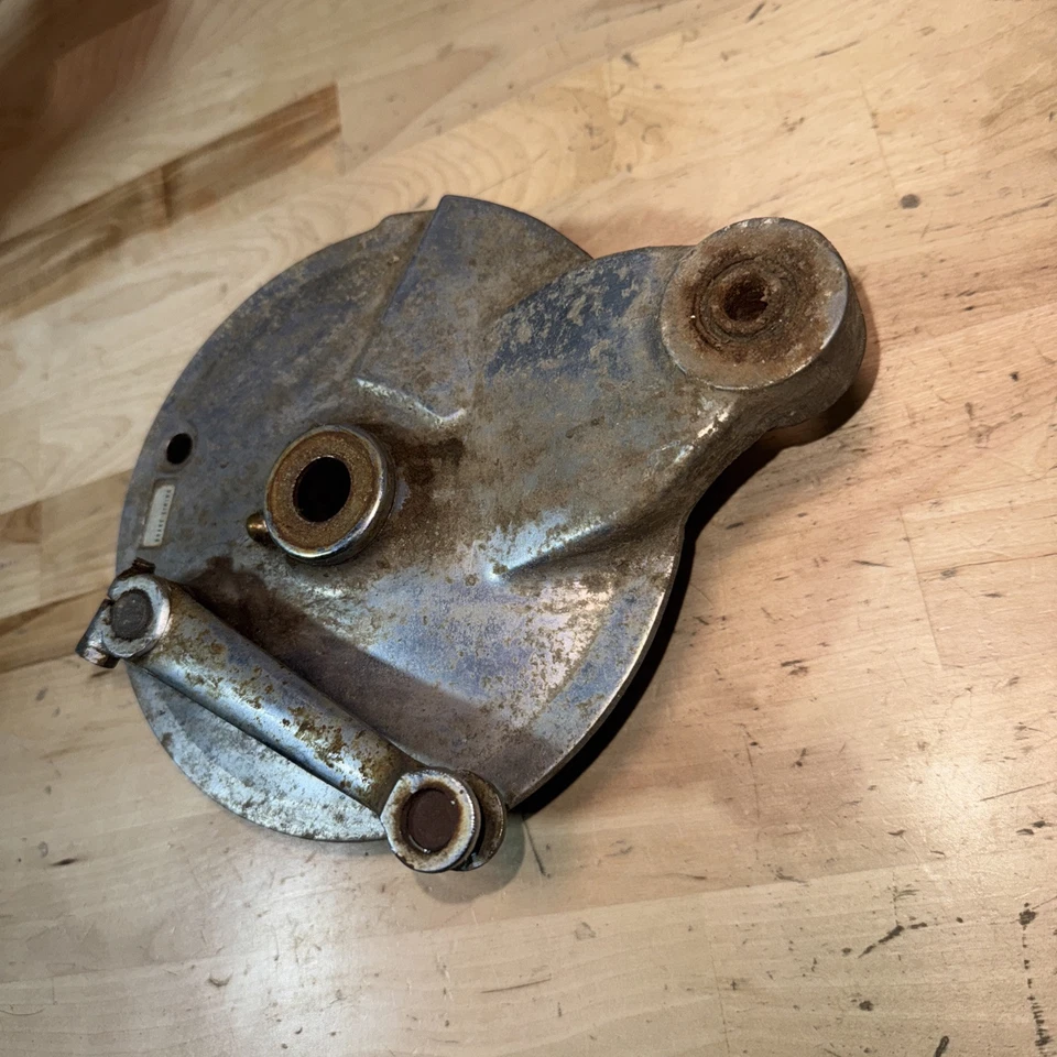 YAMAHA 74 DT 360 DT360 PLACA DE BUJE DE FRENO TRASERO ZAPATAS DE TAMBOR OEM Foto 3 de 4