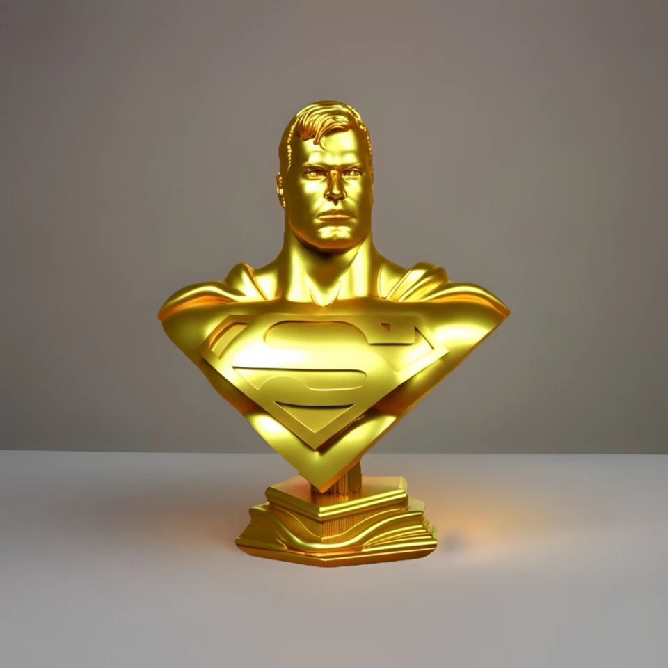 Superman - Bust 8 Inches - Gold