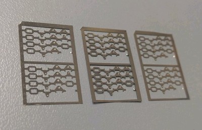 Set of 3 seat belt buckles 1/43