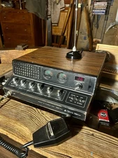 Vtg Cobra 139 CLR CB Base Station 40 Channel Radio Works To A Point See Video