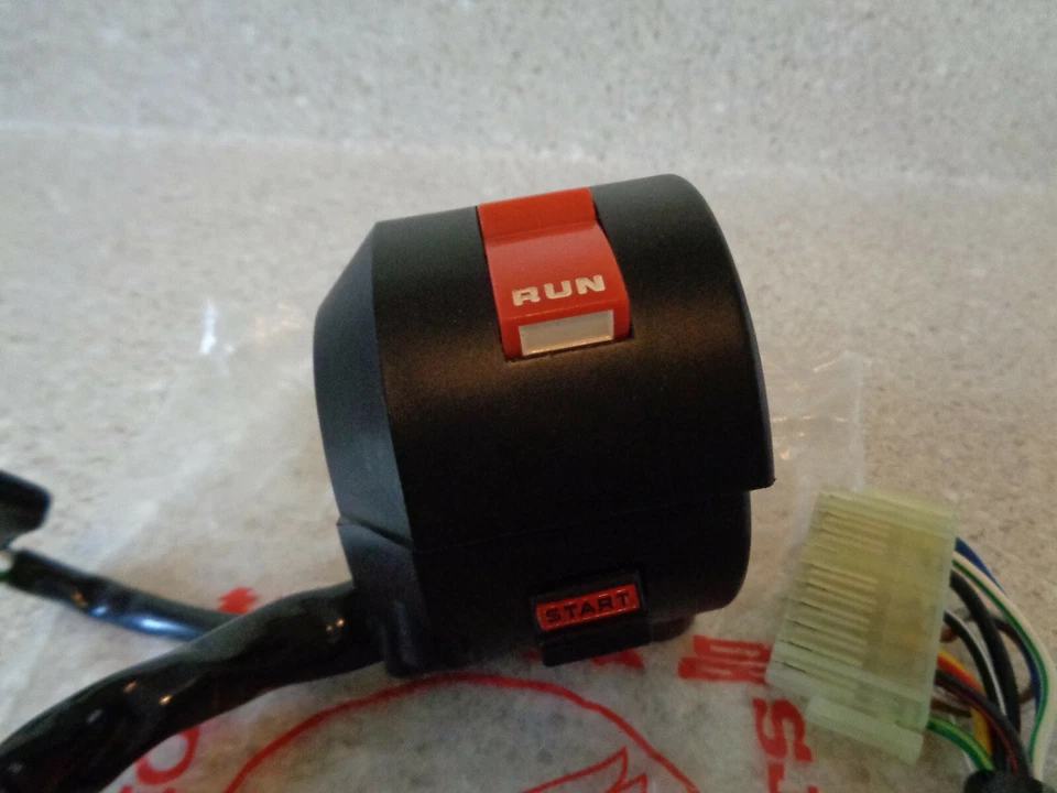 Nuevo interruptor de arranque/parada Honda VTR-250 1988 1989 Interceptor # 35130-KV0-671 Foto 4 de 4