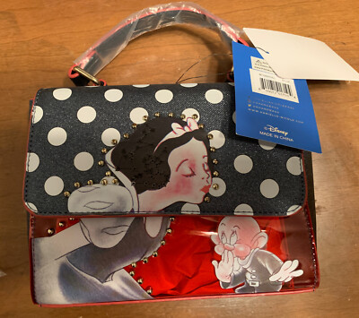 Danielle Nicole Disney Snow White Pop Vintage Crossbody Purse