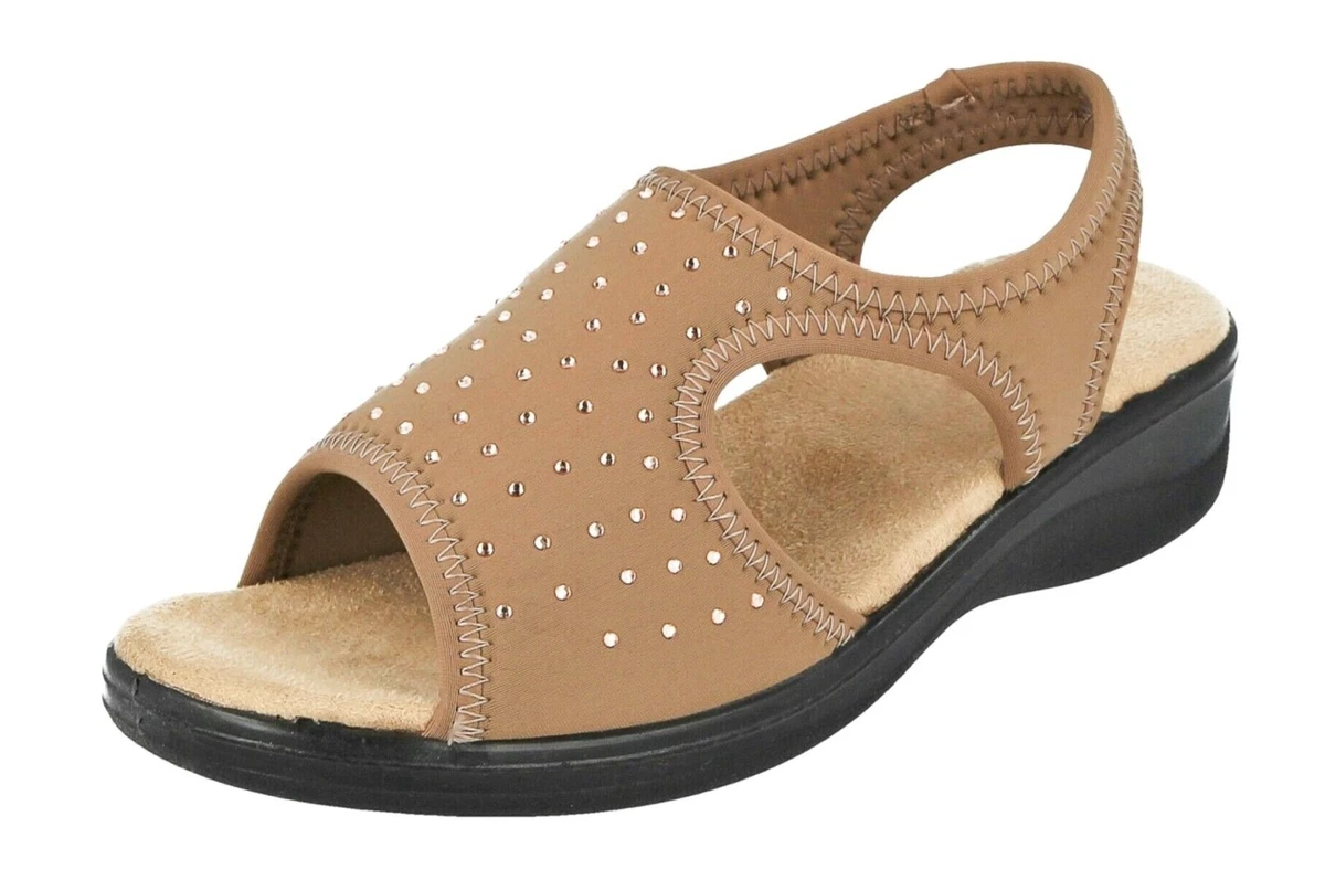 pavers sandals