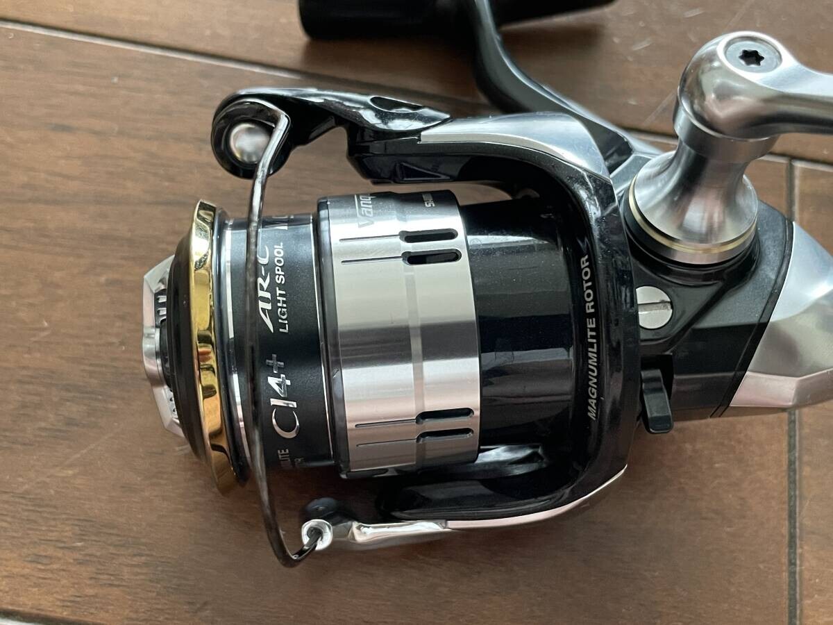 Shimano 12 Vanquish C2000HGS Spinning Reel | eBay