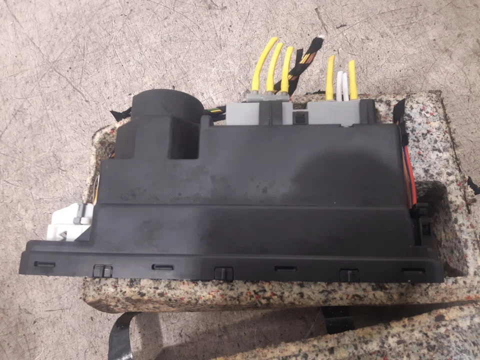 Mercedes CLK 320 W208 2001 bomba de vacío de bloqueo central 2088001148 Foto 3 de 4