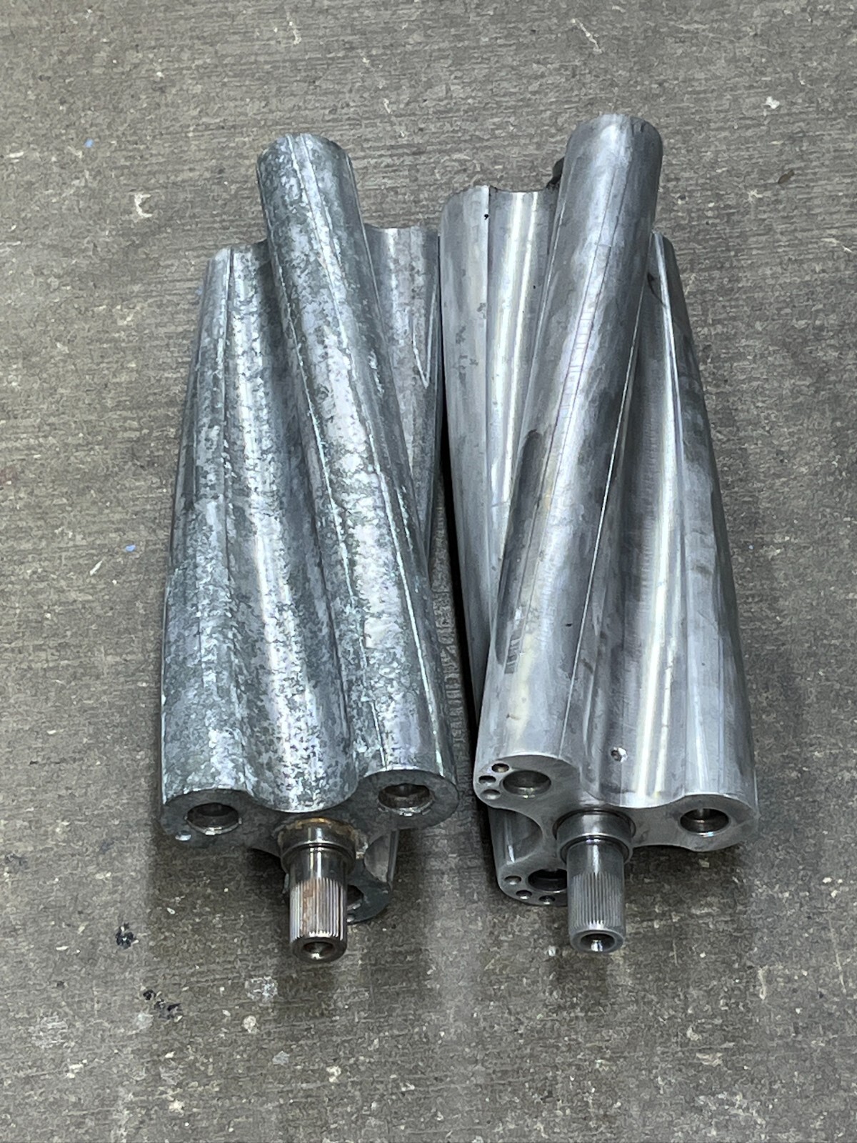 671 blower rotors, 671, pair, comes with two more left hand rotors, so