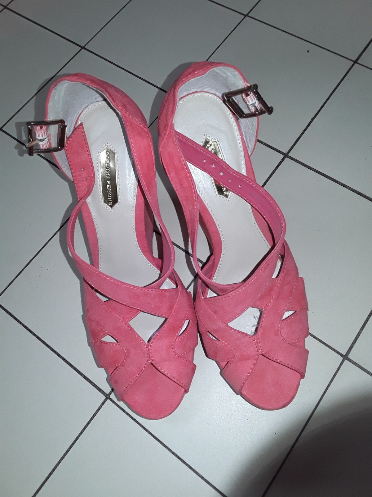 APL Sandali Dorothy Perkins Corallo aperti 5 5" zeppa effetto scamosciato nuovi con etichette taglia 7