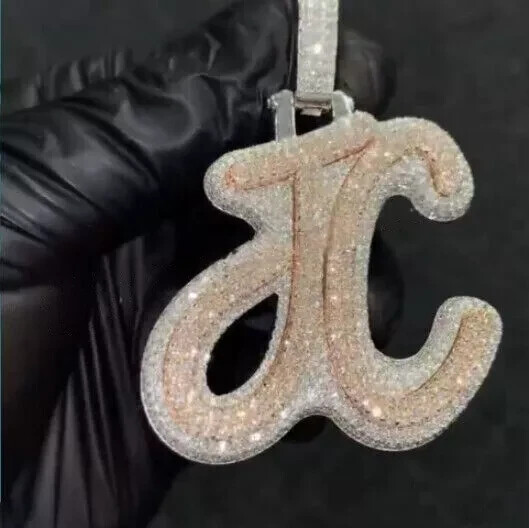 Colgante de plata de ley 925 con letra inicial en capas "JC" de moissanita real de 2,60 quilates