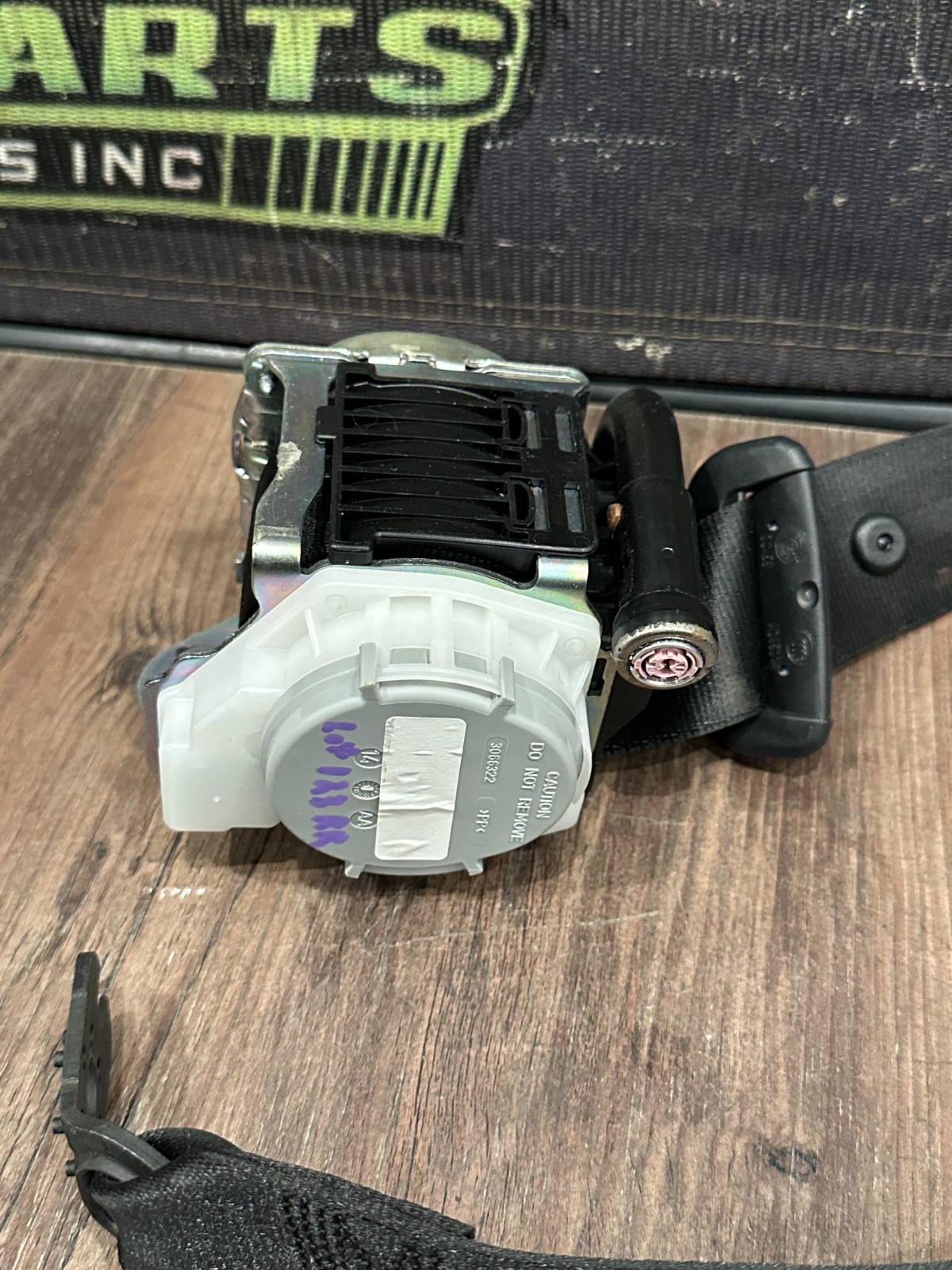 2018-2024 LAMBORGHINI URUS REAR RIGHT SEATBELT OEM