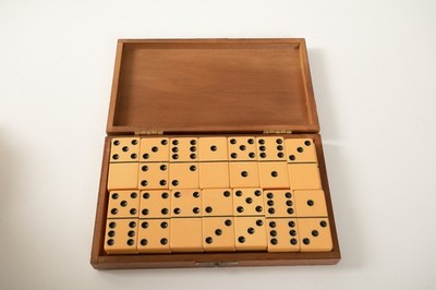 Vintage Domino Set (UC1/JSF6)Butterscotch Catalin Bakelite w/Wooden Box Complete