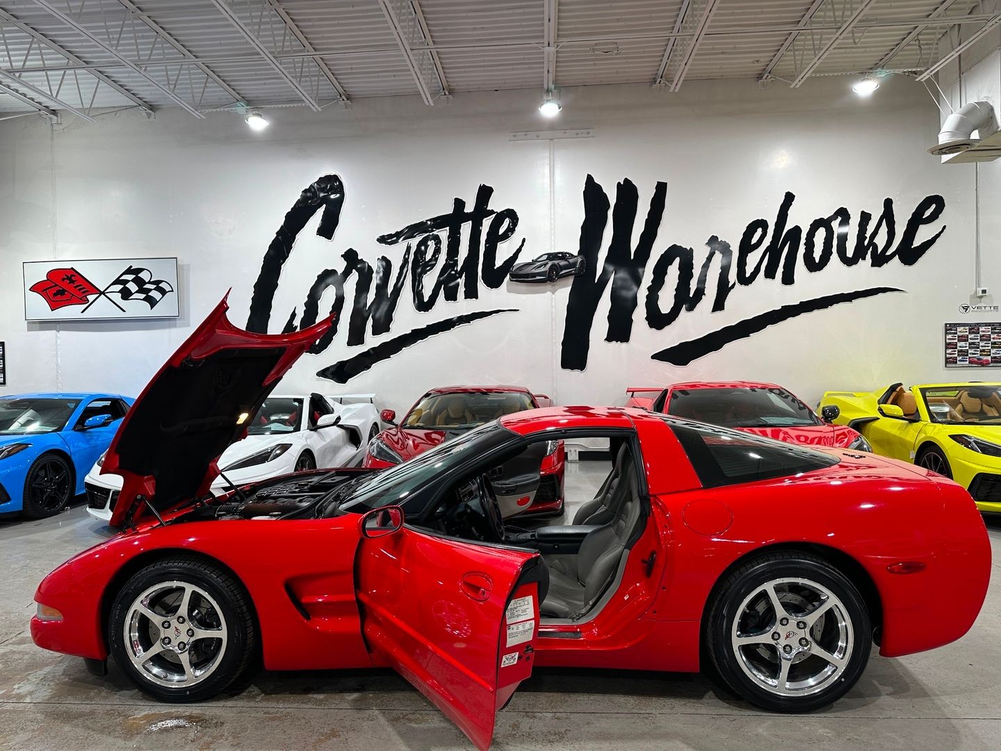 2004 [70U] Torch Red Chevrolet Corvette   | C5 Corvette Photo 2