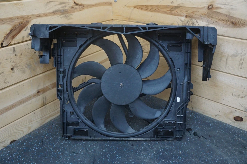 Conjunto de motor ventilador de refrigeración radiador eléctrico 17422283923 OEM BMW M5 M6 2012-17 Foto 3 de 3