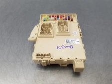 22 2022 HYUNDAI TUCSON CABIN FUSE BOX 
