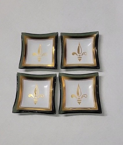 Vintage Fleur de Lis Smoke Glass Trinket Dishes Set of 4 Fleur-de-lis 2" Trays - Picture 3 of 3