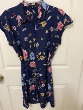 Express Women's Medium Sleeveless Button Down Shirt Dress with Pockets, Flowered