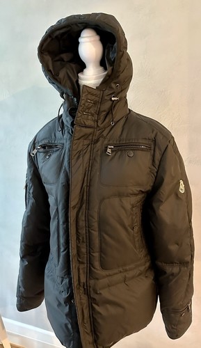 Super Cool Moncler “amazzone giubbotto” Down Jacket Size S Unisex