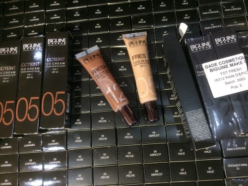 Offres LOT REVENDEUR DE 100 MAQUILLAGE BIGUINE MAKEUP NOCIBE ET AUTRE MARQUE