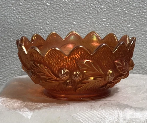 NICE! Vintage 4.5” Northwood Acorn Burrs Marigold Carnival Glass Berry Bowl