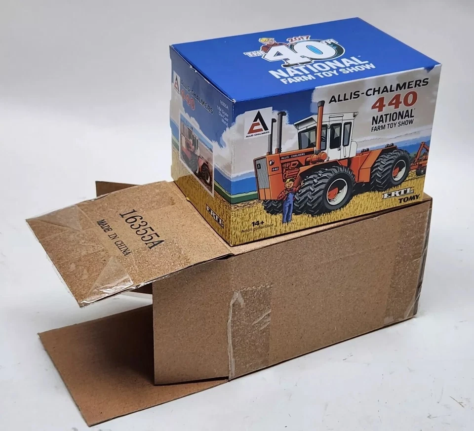 Allis-Chalmers 440 4wd Tractor 2017 National Farm Toy Show By Ertl 1/64 Scale - Image 2 of 4