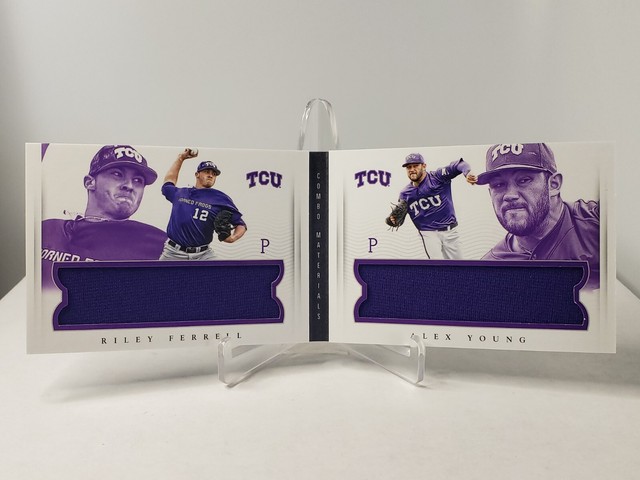 2015 National Treasures Collegiate Riley Ferrell & Alex Young Rookie Booklet /25