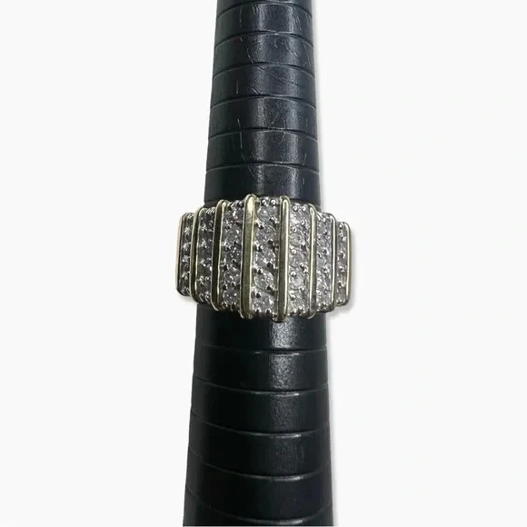 VTG Diamond and 10K Gold Cocktail Ring Size 6.75 - Image 2 of 4