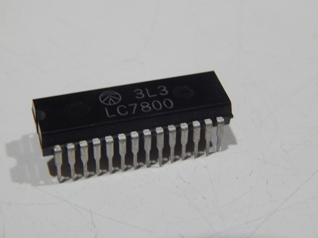 Circuito Integrato SANYO LC7800 / LC7800(N) - DIP-28, Nuovo