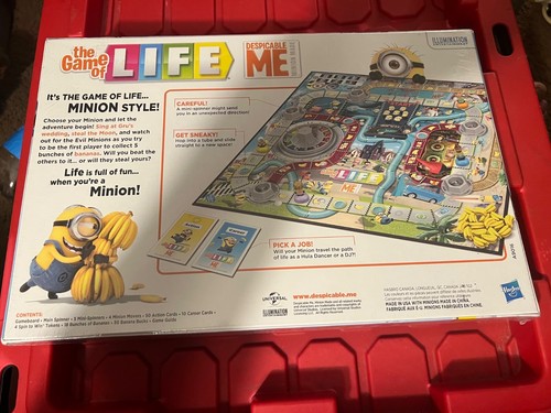 DESPICABLE ME THE GAME OF LIFE WITH MINIONS MOVERS HASBRO NEW - Picture 2 of 4