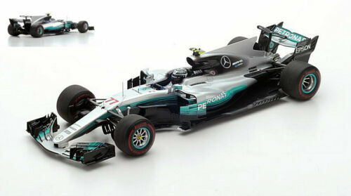 Modèle réduit Casque F1 George Russell Team Mercedes Amg N 63 Season
