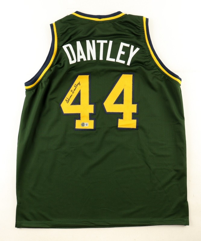 Adrian Dantley Signed Notre Dame Fighting Irish Jersey /Beckett/ 6xAll Star Frwd