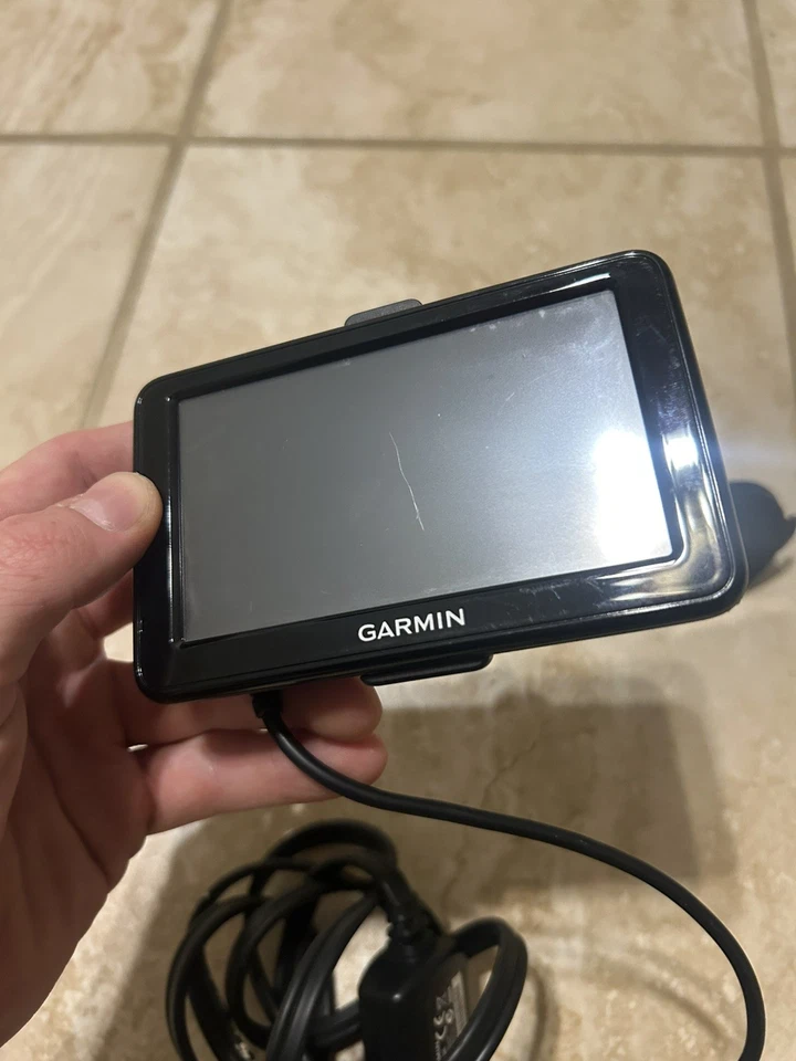 GARMIN NÜVI 2495LM GPS 4.3" BLUETOOTH W/ TRAFFIC RECEIVER PLUG - Image 2 of 4