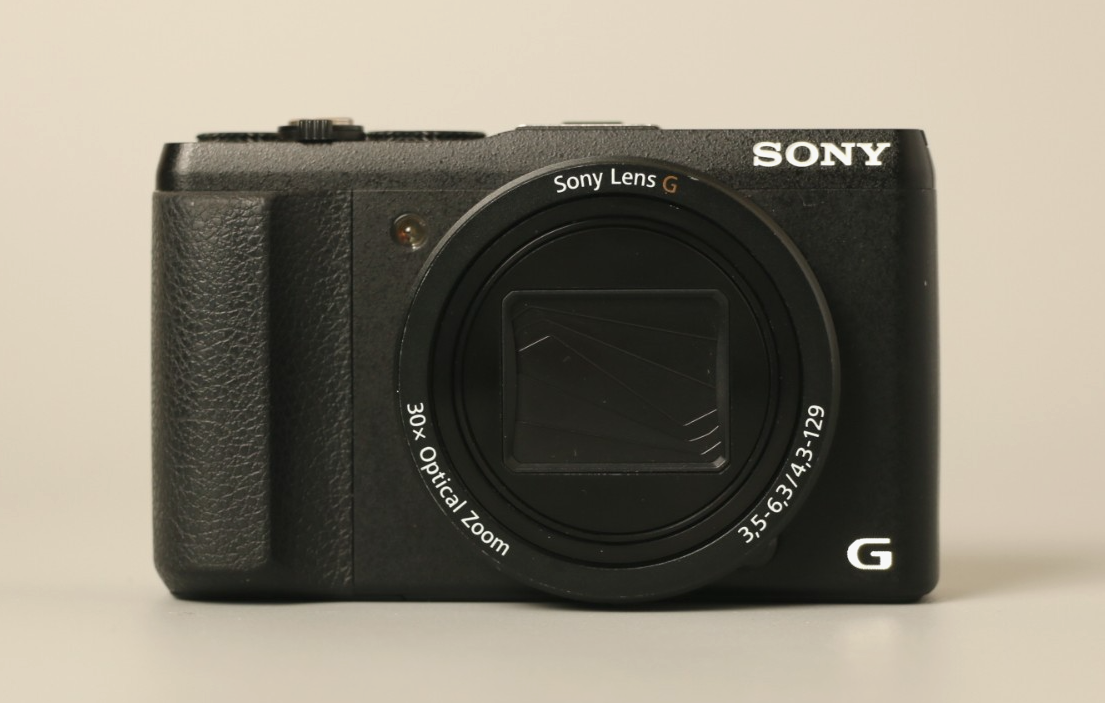 Sony Cyber-shot DSC-HX60V Digital Camera 20.4MP Black Compact Zoom