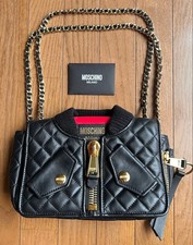 Borsa a tracolla Moschino Milano in pelle trapuntata nera Italia