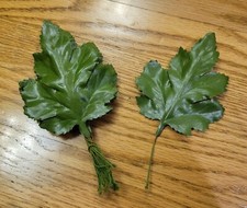 24 VTG UNUSED 1950S EMBOSSED 4.5" LEAVES ON WIRE, MILLINERY FLOWER CRAFTS OAK