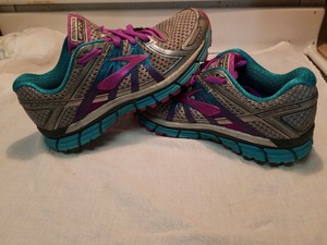 brooks adrenaline narrow 2a