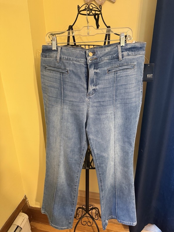 Kut from the Kloth Kelsey Ankle Flare Jeans Women’s 16 High Rise Light Wash NWT