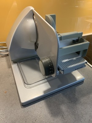 Graef Allesschneider  Master M 188 mit Kippfunktion u.Messerschärfer