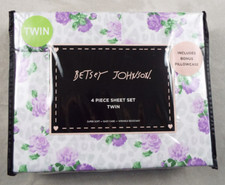 BETSEY JOHNSON Purple Floral 4 Piece Twin Sheet Set Wrinkle Resistant NEW