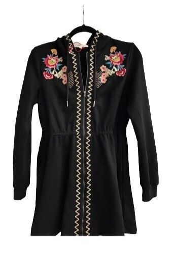 Solitaire Long Zip Up jacket Black/Embroidery Flo… - image 1