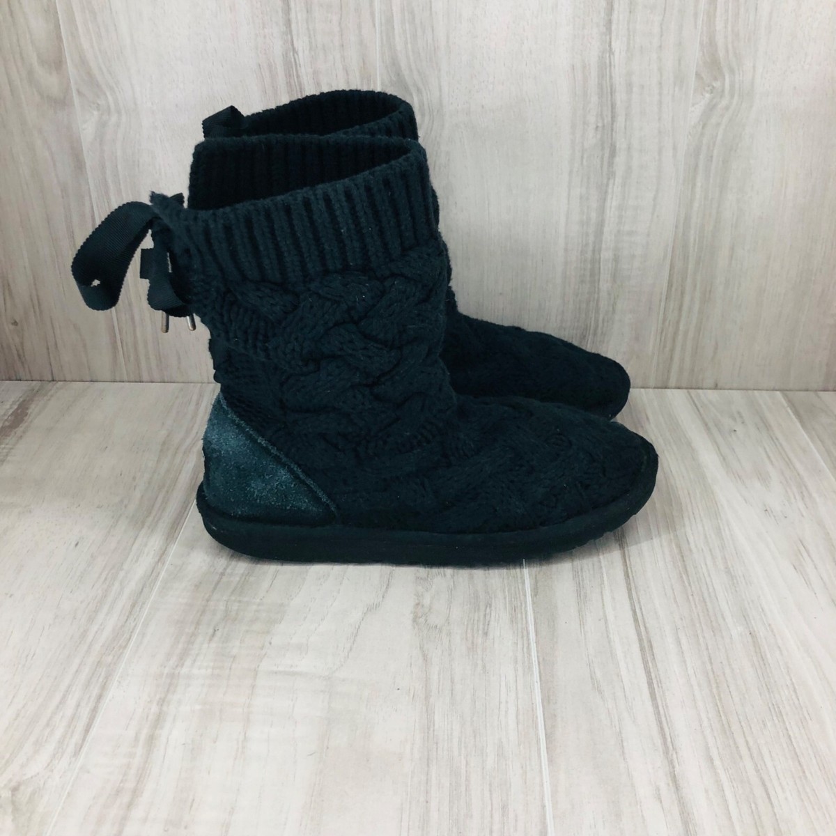 UGG Boots Boots Womens Isla Black Short Knit Winter
