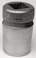 Indestro -Super- 11/16" Socket 1/2" Drive 12 Pt 1222 Made In USA